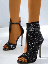 Glitzernde High Heels mit Strass-Ausschnitt