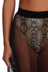 Faszinierender Maxirock aus Netzstoff