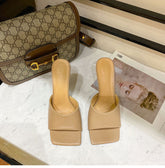 Trendy Basic Pantoletten mit quadratischer Zehenpartie