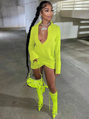 Langärmlige Mini-Hemdkleider mit asymmetrischem Saum