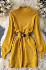 Elegantes kurzes Strickkleid mit Schärpenband und Puffärmeln