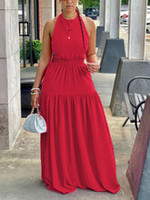 Neckholder-Maxikleid mit rückenfreiem Schnitt