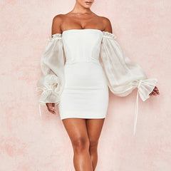 Villy – Figurbetontes Kleid mit Puffärmeln - Weiß