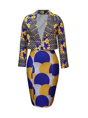 Zweiteilige Kurzmäntel und figurbetonte Midiröcke