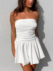 Bandeau-Minikleid mit gesmoktem Rücken und Rüschen