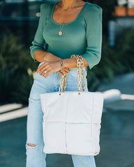 Unfold gepolsterte Tragetasche mit Kette – Elfenbein – ENDGÜLTIGER VERKAUF