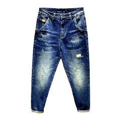 Neue Baggy-Jeans im trendigen Stil