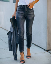 Aaron – Hoch sitzender Denim mit geradem Bein