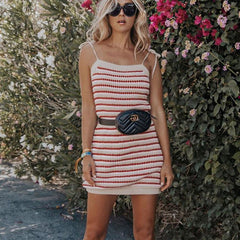 Kurzer Rock mit Schnürsenkelstreifen