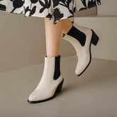 Kurze Stiefel mit klobigem Absatz und quadratischer Zehenpartie