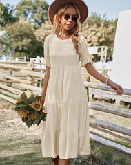 Vinyasa Maxikleid mit gesmoktem Schweizer Punktmuster