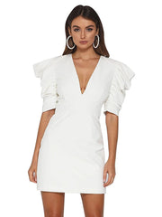 Tief ausgeschnittenes Minikleid in Weiß