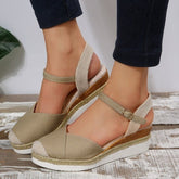 Espadrilles-Sandalen mit geschlossener Zehenpartie und Keilabsatz