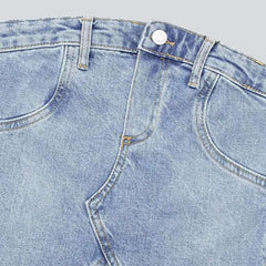 Trägerloses Jeanskleid in heller Waschung