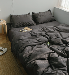 Earth Tone Bedding Set - Gray