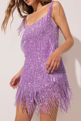 Kurzes, ärmelloses Mini-Partykleid mit goldener Quaste