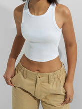 Kurzes Basic-Tanktop aus Strick