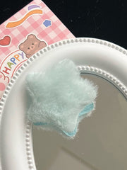 Flauschige Haarspange mit Sternmuster