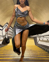 Abitha Kleid mit Cut-Outs und Schlitz