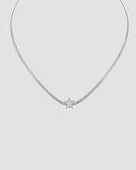 Halskette mit leuchtendem Stern