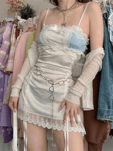 Mini-Slip-Kleid aus gerüschter Patchwork-Spitze