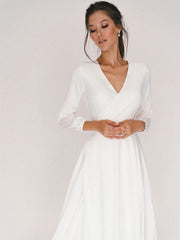 Temperamentvolles und elegantes Abendkleid für Brautjungfern mit tiefem V-Ausschnitt