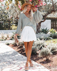 Times Movin Fast Minirock mit Rüschen - Off White