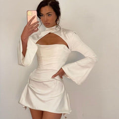 Rückenfreies Neckholder-Minikleid aus Satin mit drapiertem Swan-Print