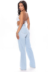 Can't You Relax Straight Leg Jeans - Light Blue Wash Ins Street