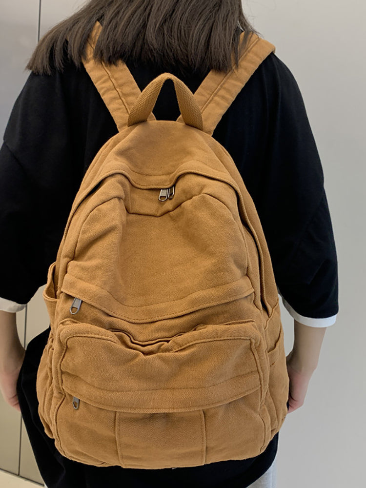 Minimalistischer Rucksack mit großem Fassungsvermögen