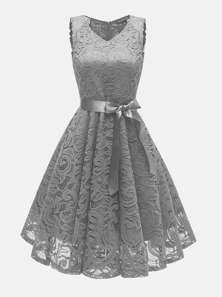 Elegant Sleeveless Lace Party Dress