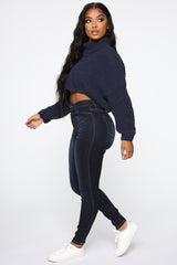 Swing My Way – Skinny Jeans mit hohem Bund – Dunkler Denim