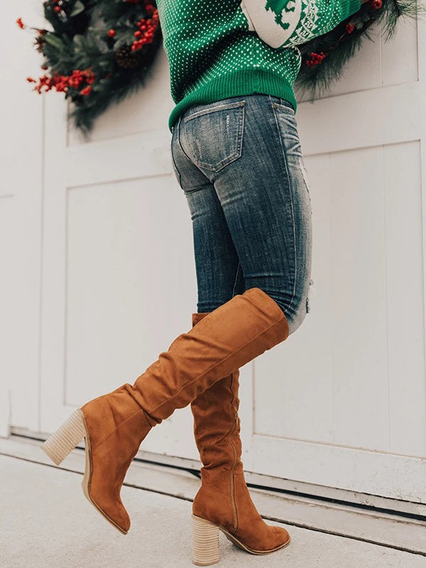 Stiefel aus Wildlederimitat mit klobigem Absatz