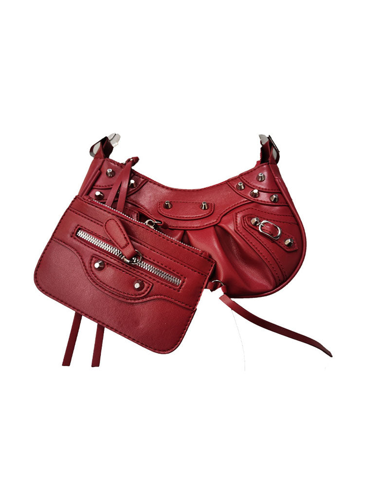 Schultertasche mit Nieten