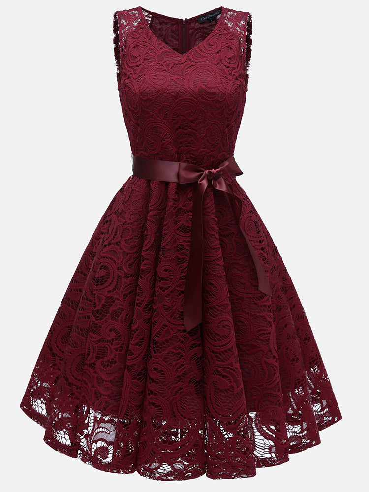 Elegant Sleeveless Lace Party Dress
