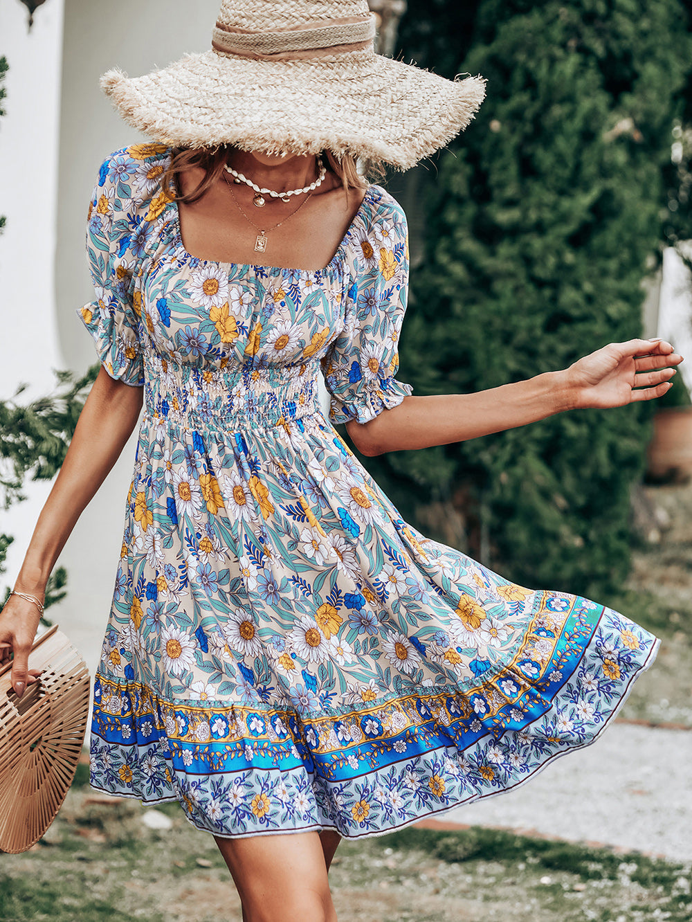 Bedrucktes Kleid mit hoher Taille 