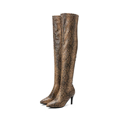 Die schicken Standard-Schlangenstiefel