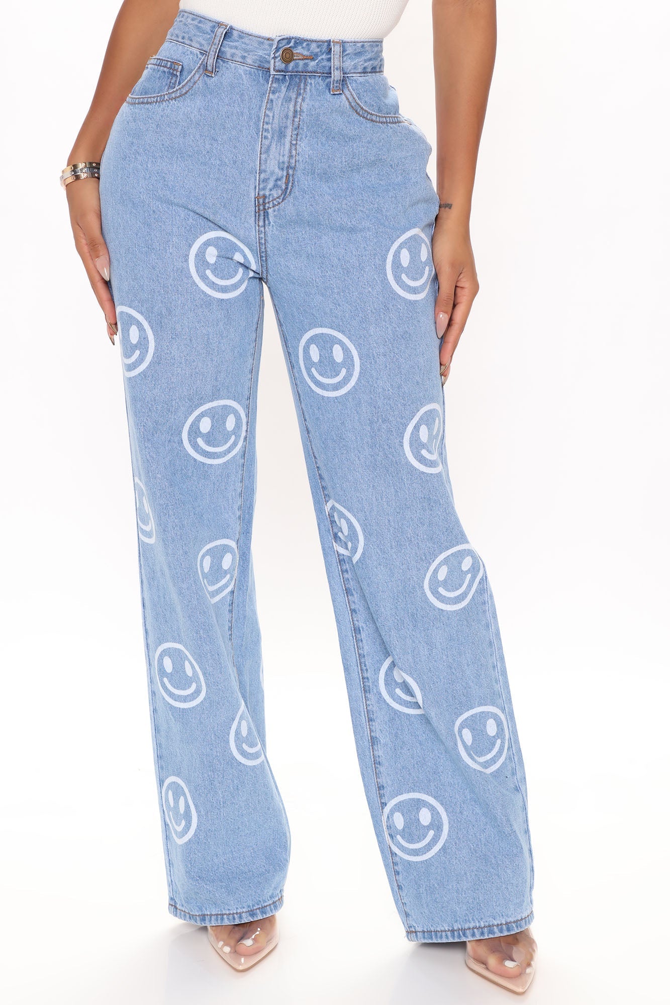 Smile You're On Camera Boyfriend Jeans - Light Blue Wash Ins Street