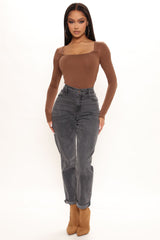 Hometown Cutie Mom Jeans - Grey Ins Street