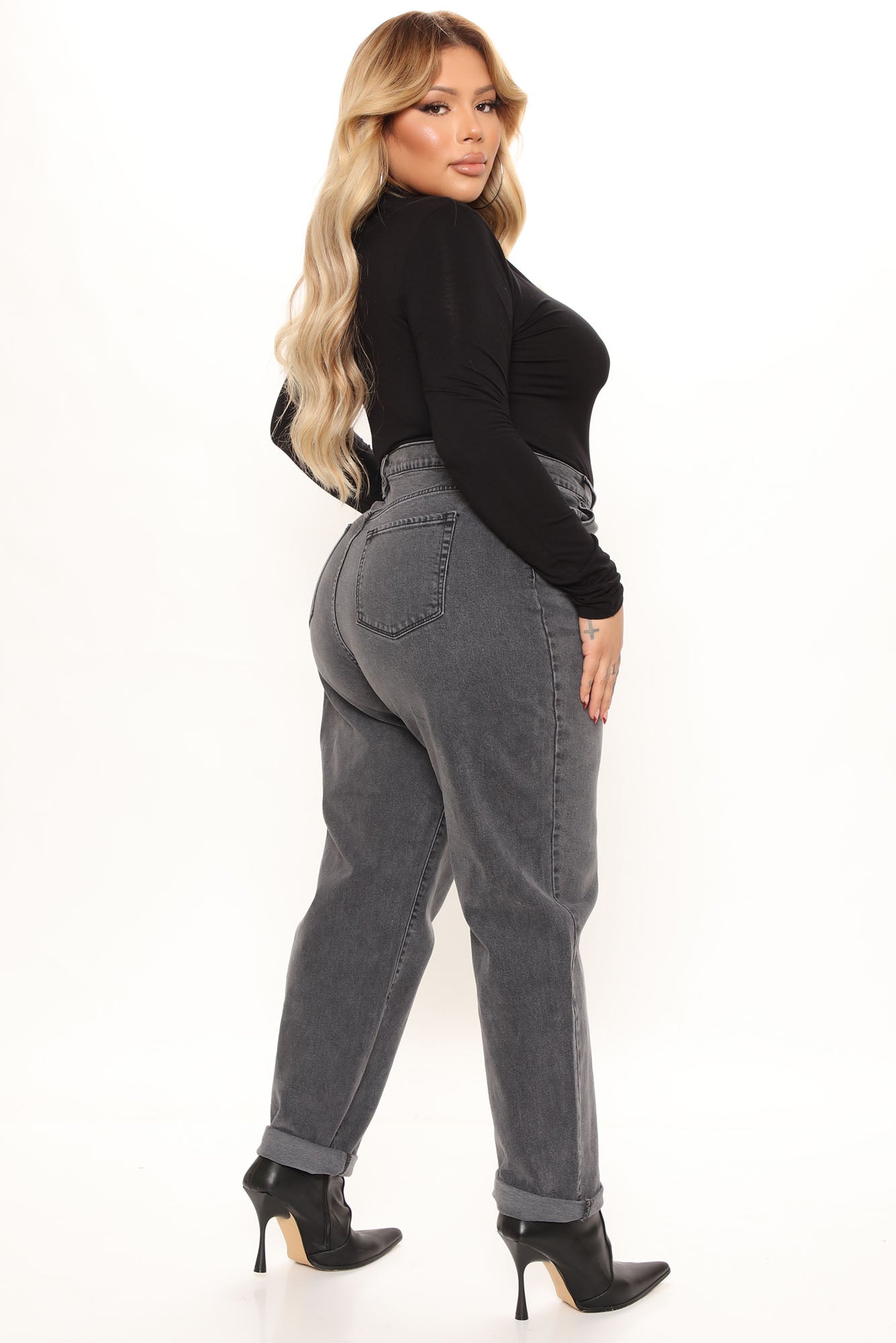 Hometown Cutie Mom Jeans - Grey Ins Street