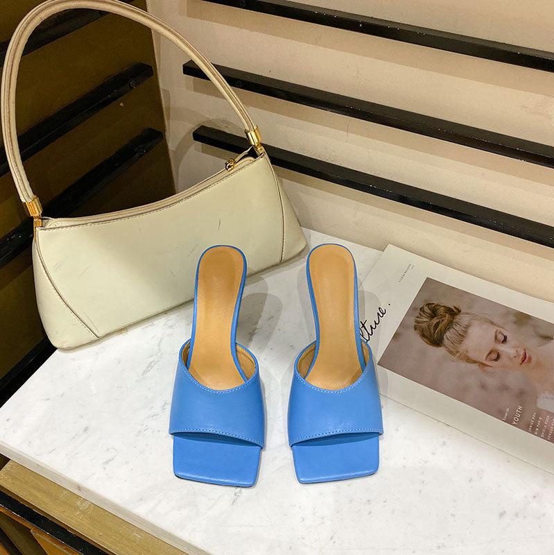 Trendy Basic Pantoletten mit quadratischer Zehenpartie