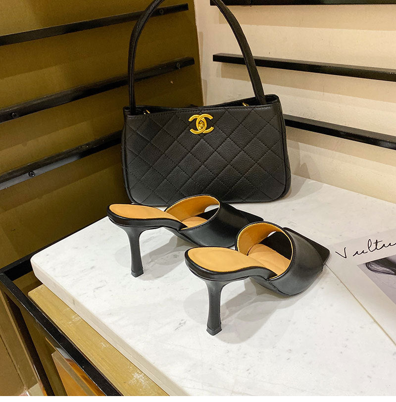 Trendy Basic Pantoletten mit quadratischer Zehenpartie