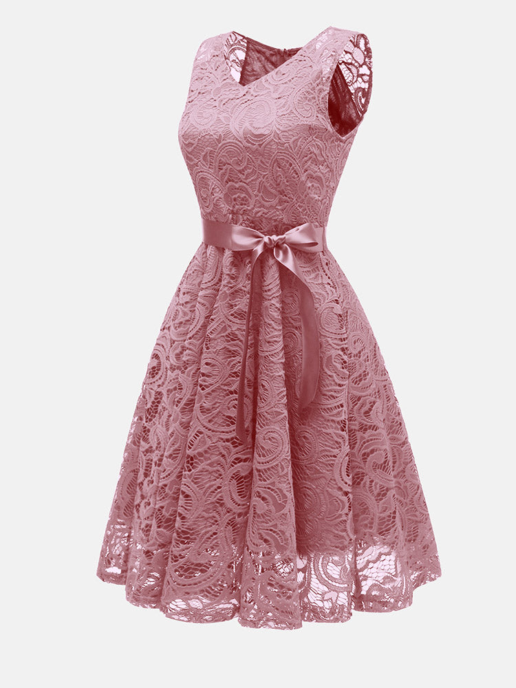 Elegant Sleeveless Lace Party Dress