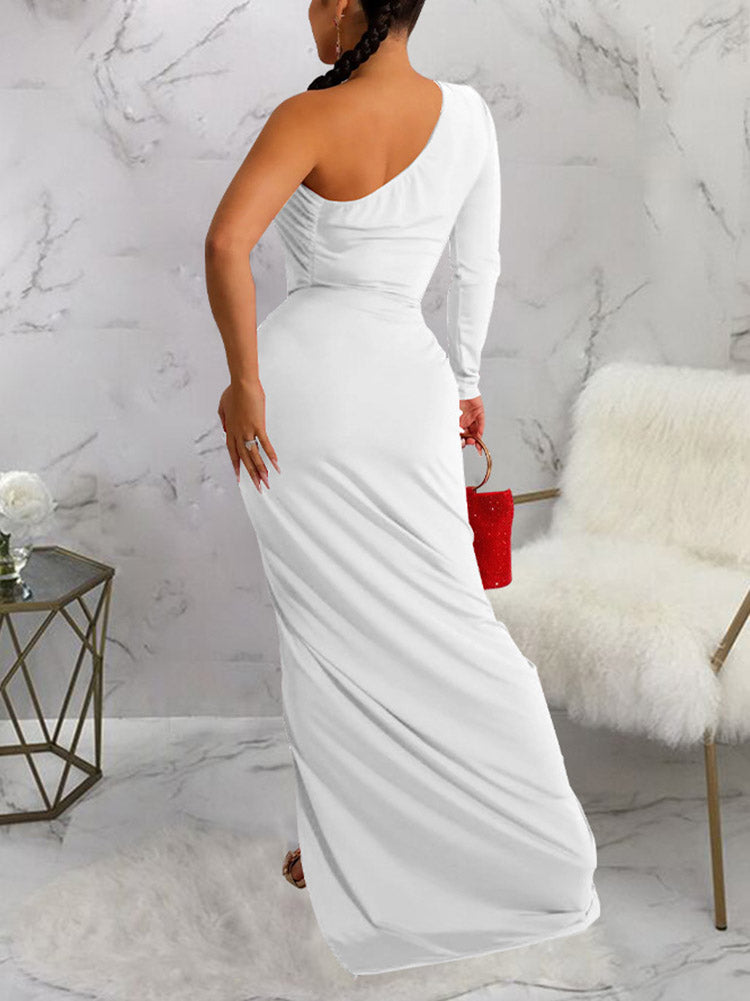 Kleider mit One-Shoulder-Träger und Rüschen