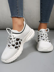 Sneakers mit Leopardenmuster und Patchwork