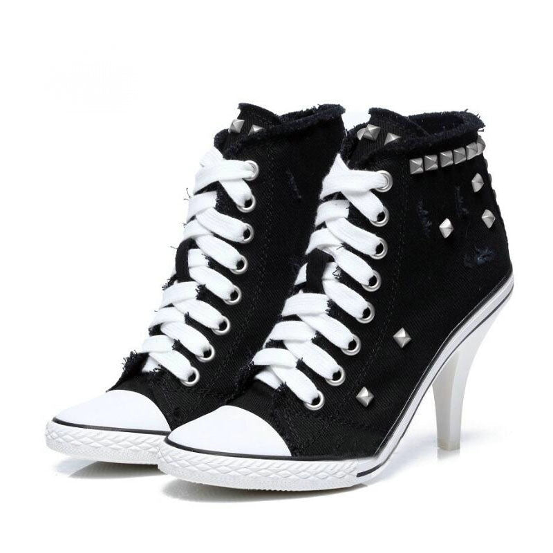 Canvas Pumps With Rivets