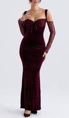 Maxikleid aus schwarzem Kirschsamt