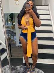 Ärmelloses, unregelmäßiges, rückenfreies Strick-Crop-Top