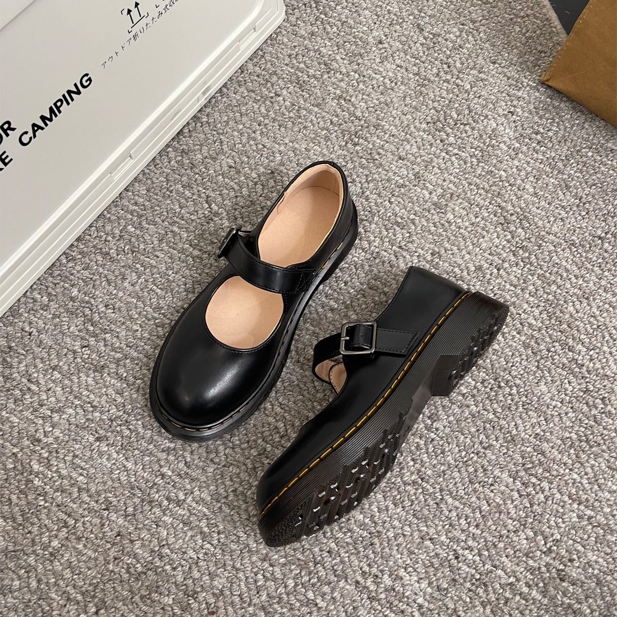 Old-fashioned Retro Mary Jane Leather Shoes