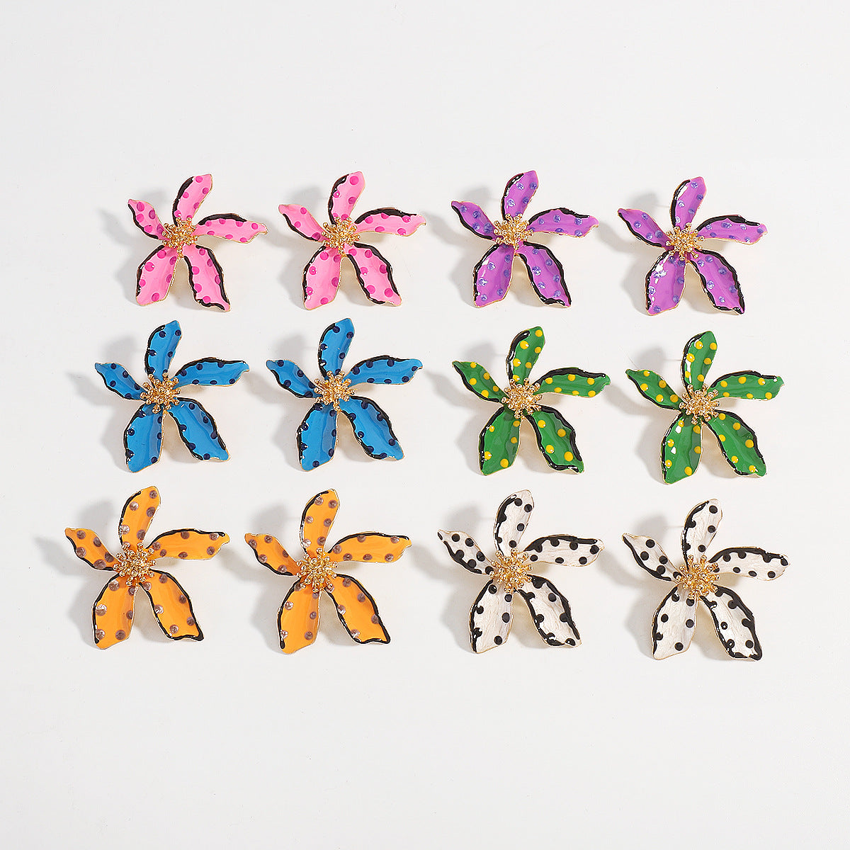 Flower Wave Point Earrings